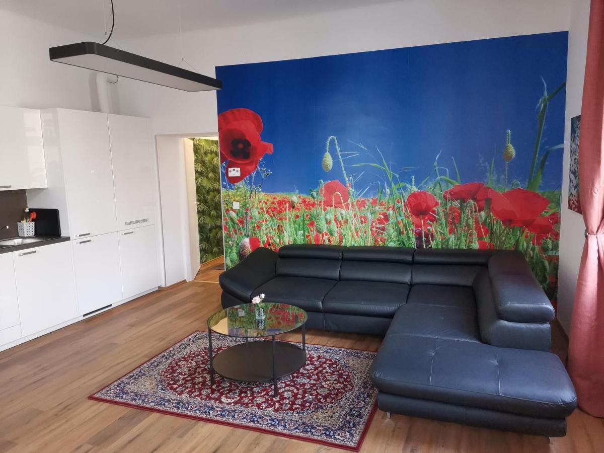 Studio & Apartments Near Reumannplatz ウィーン エクステリア 写真