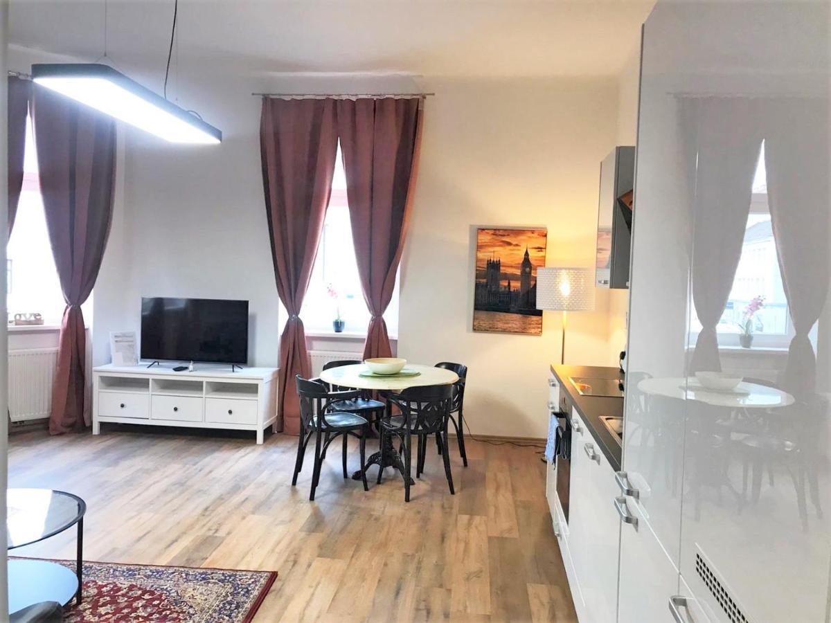 Studio & Apartments Near Reumannplatz ウィーン エクステリア 写真