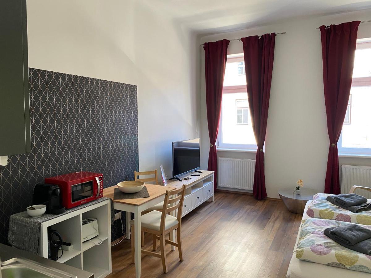 Studio & Apartments Near Reumannplatz ウィーン エクステリア 写真