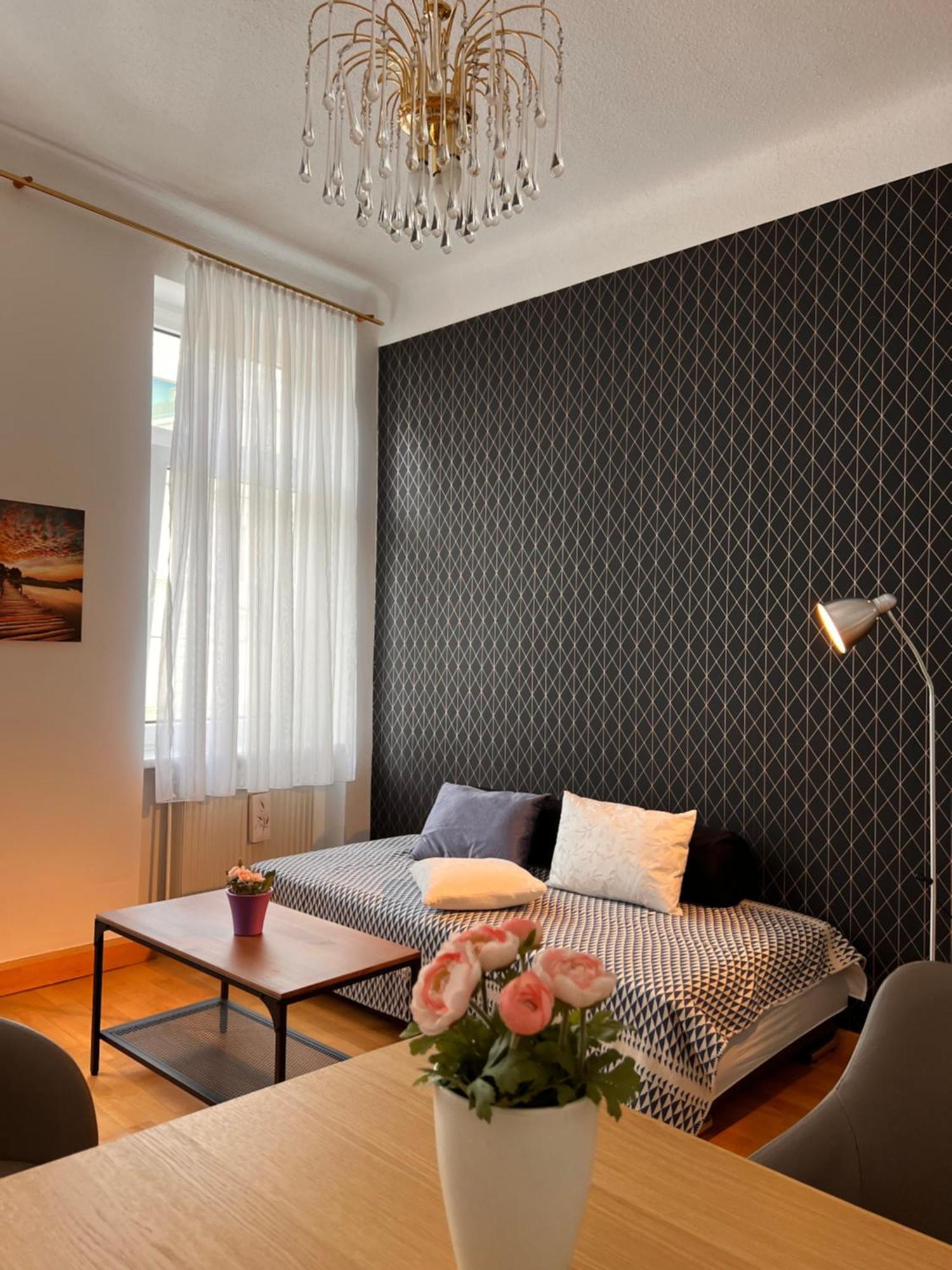 Studio & Apartments Near Reumannplatz ウィーン エクステリア 写真