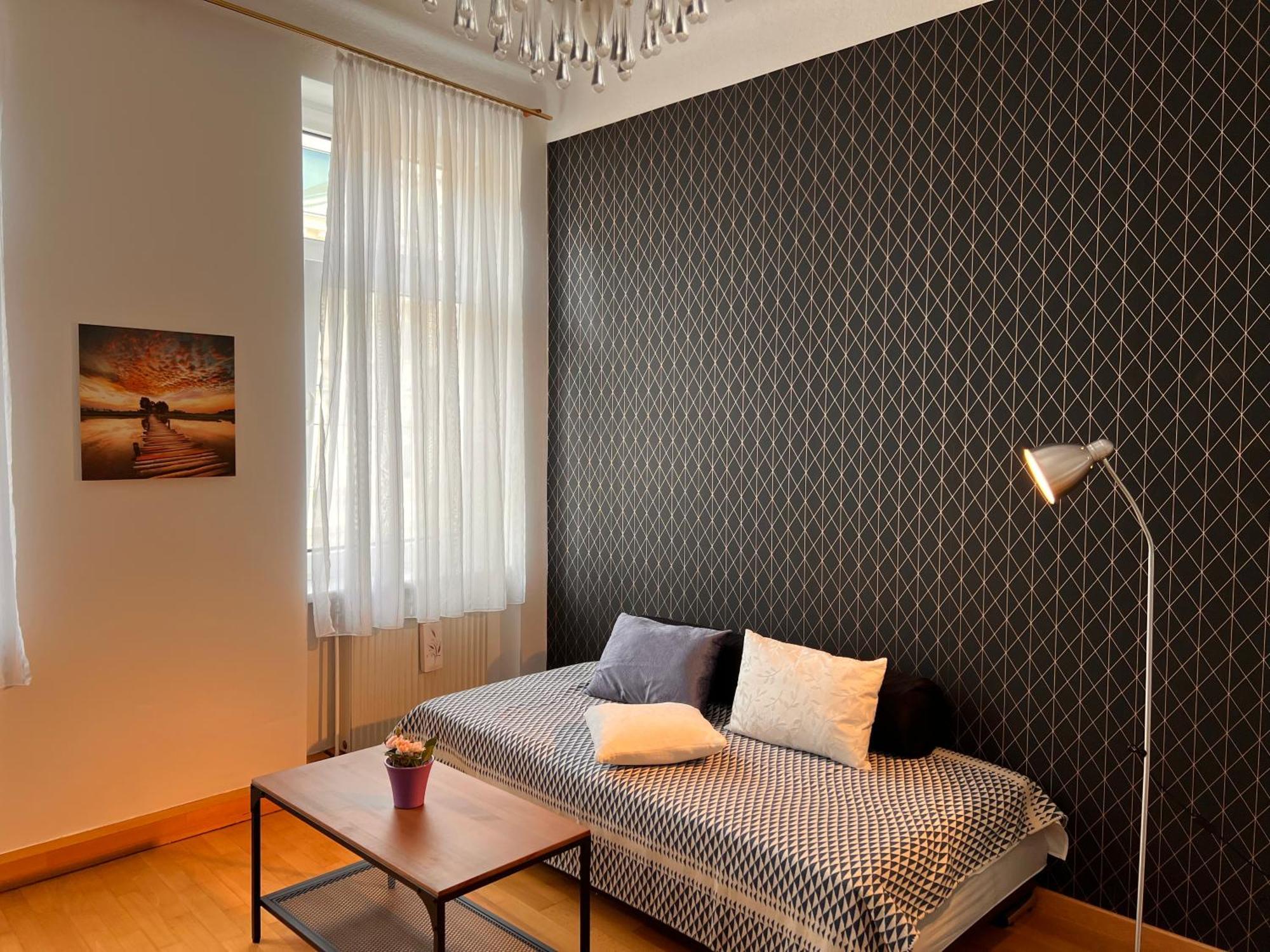 Studio & Apartments Near Reumannplatz ウィーン エクステリア 写真