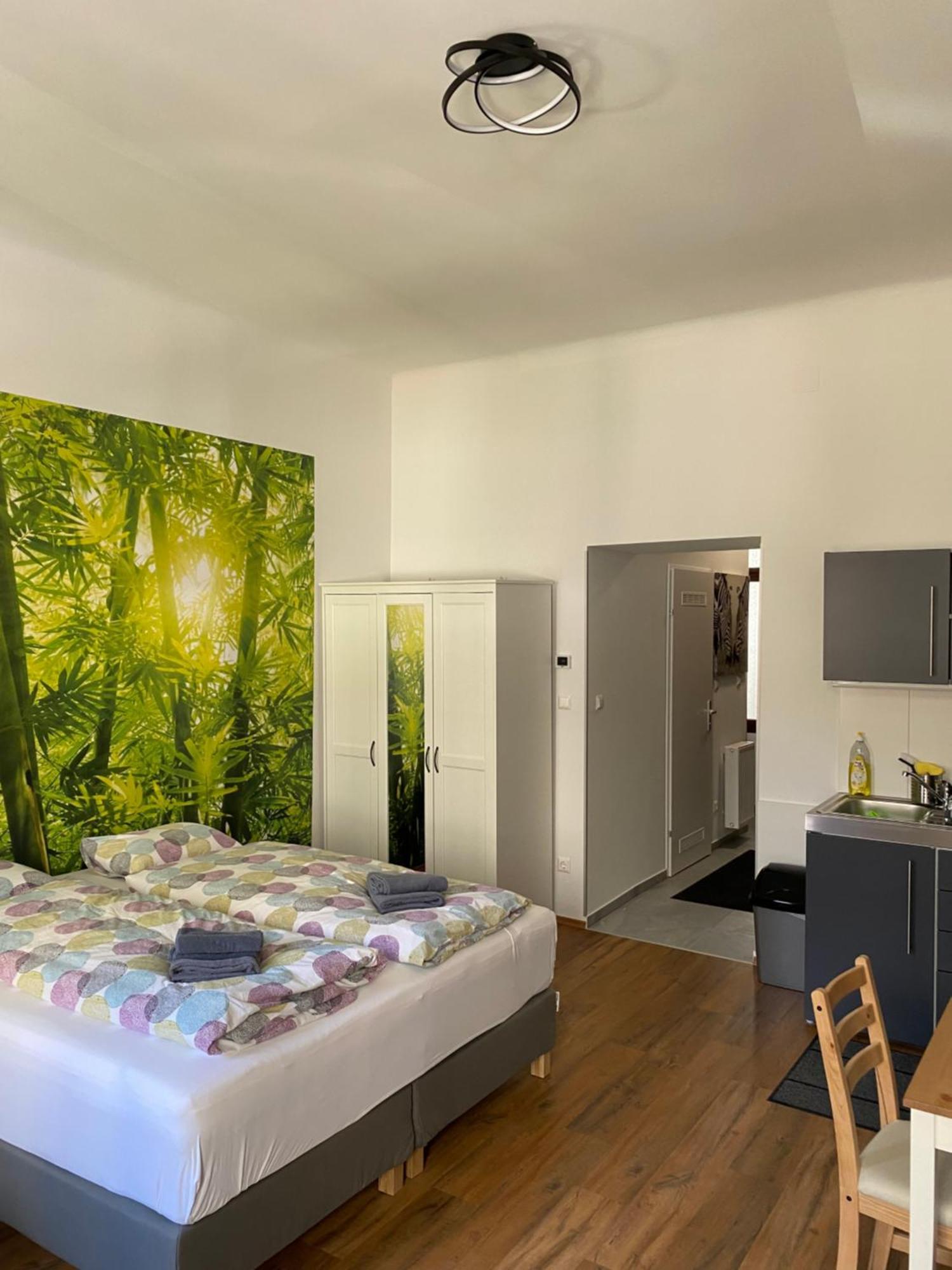 Studio & Apartments Near Reumannplatz ウィーン エクステリア 写真